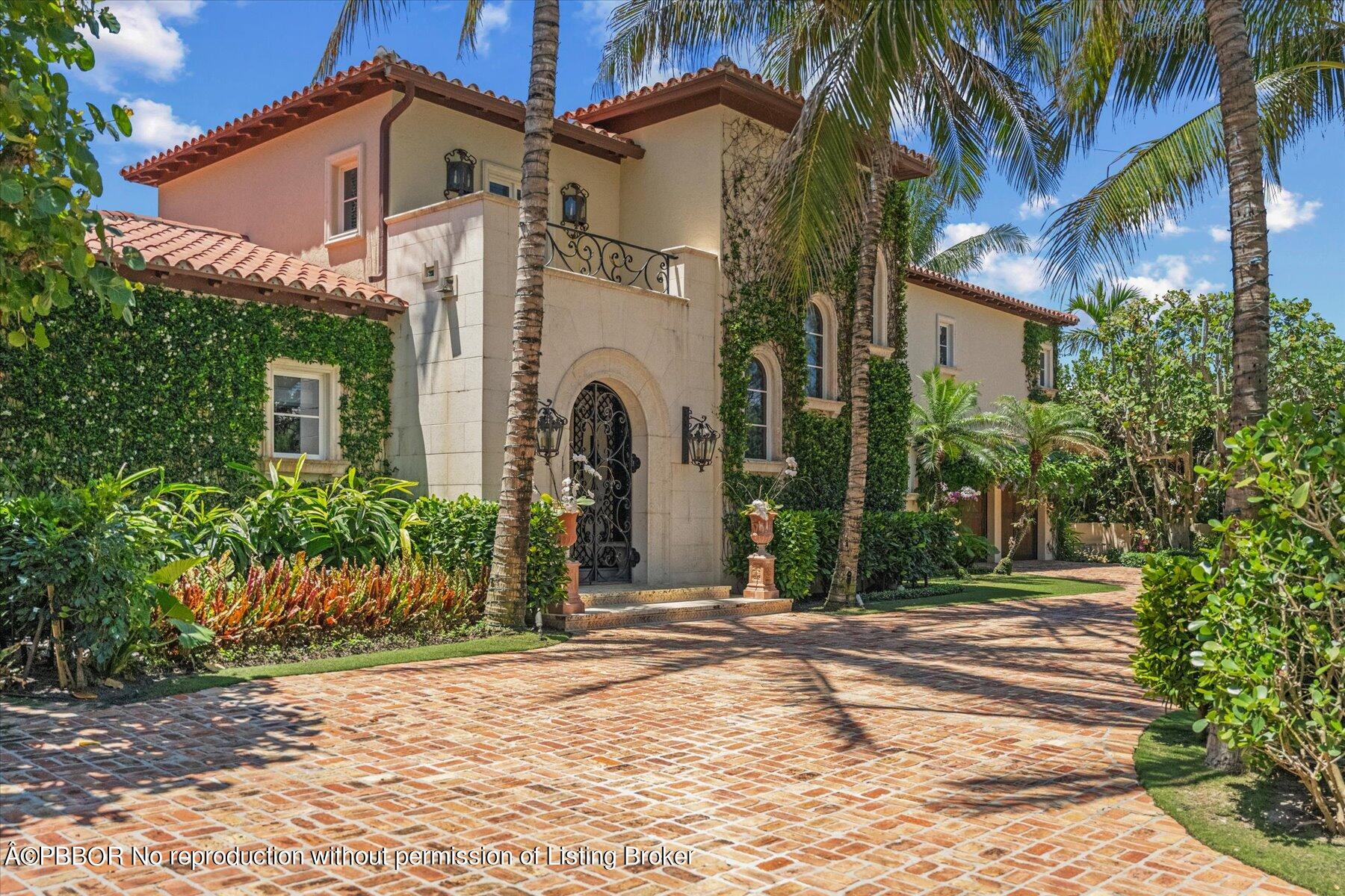 110 Wells Road Palm Beach, FL 33480 - Photo 2 of 55 Front of the House