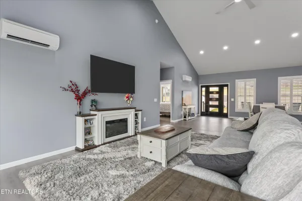 $699,500 | 4120 Lake Meadow Lane, Morristown, TN 37814