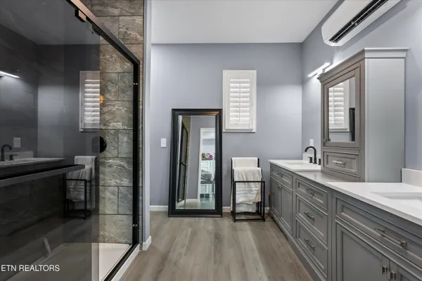 $699,500 | 4120 Lake Meadow Lane, Morristown, TN 37814