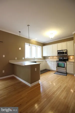$4,500 | 10470 Courtney Drive, Fairfax, VA 22030