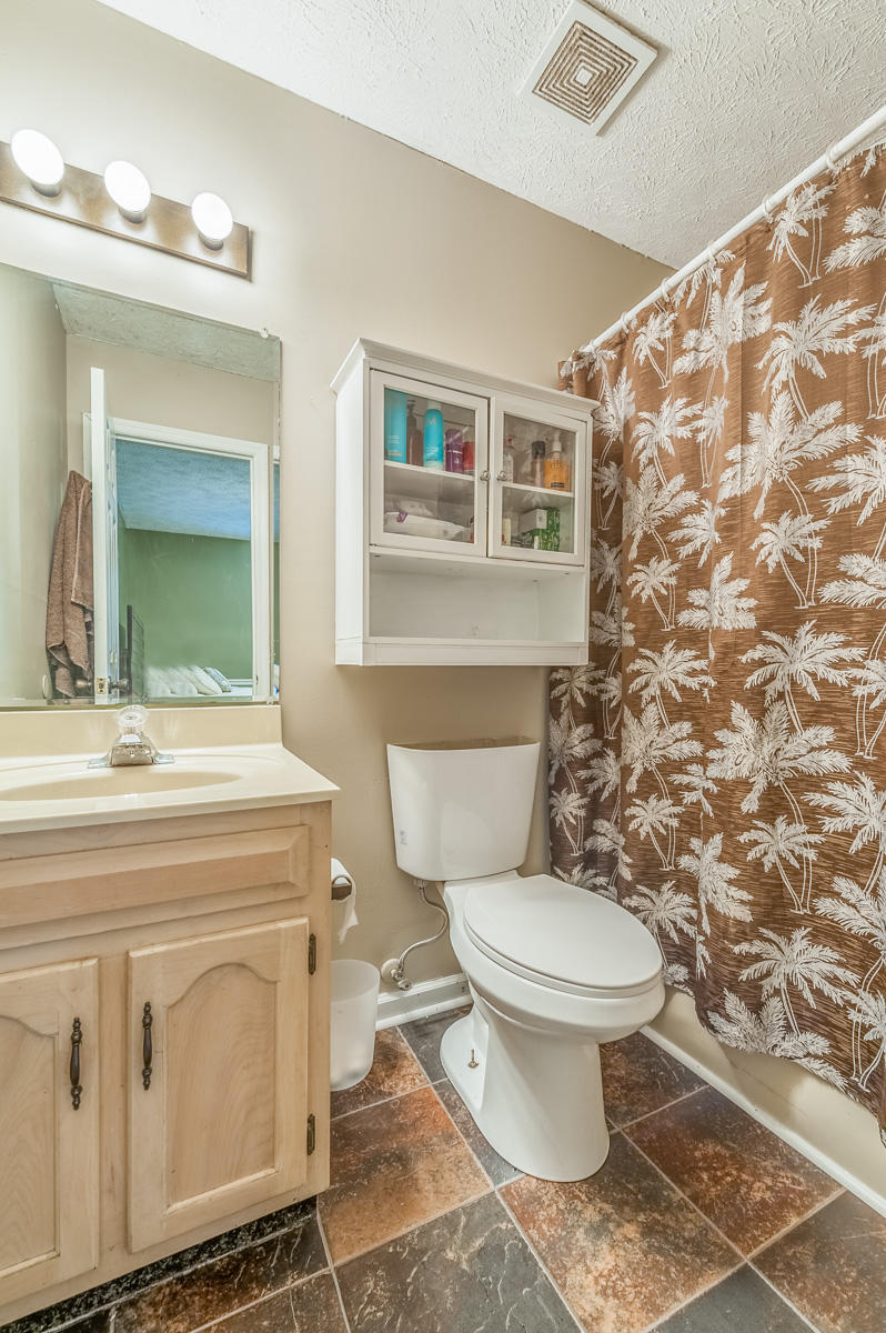 7325 Sutton Road Ooltewah, TN 37363 - Photo 13 of 14 Master Bathroom
