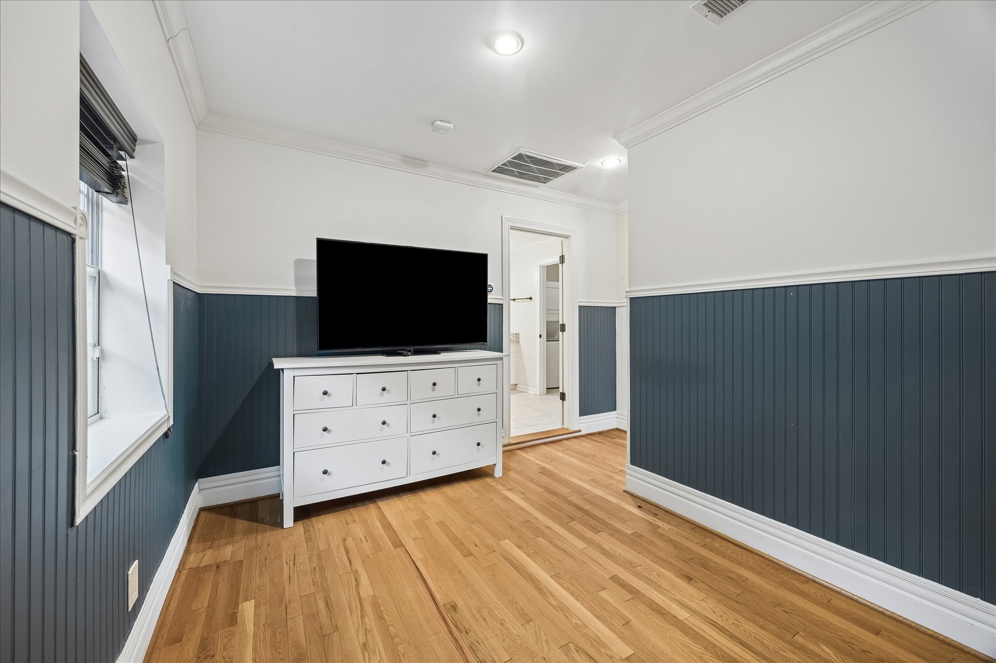 3231 North MacGregor Way Houston, TX 77004 - Photo 20 of 22 Primary Bedroom in apartment