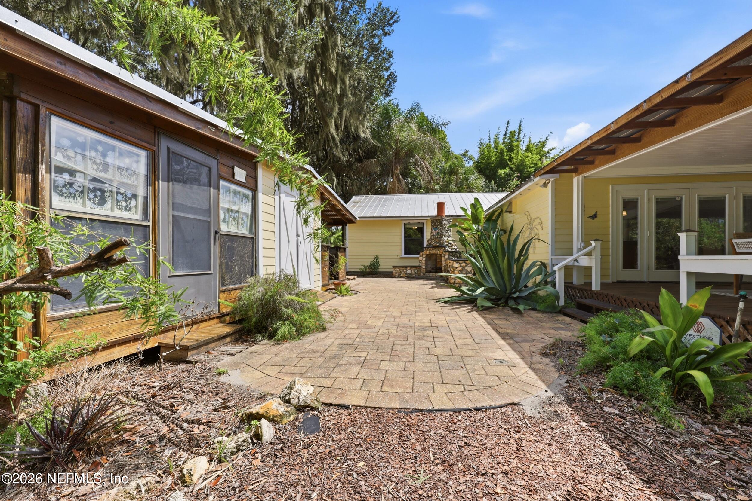 7932 Breezy Point Road West Melrose, FL 32666 - Photo 54 of 84 Backyard