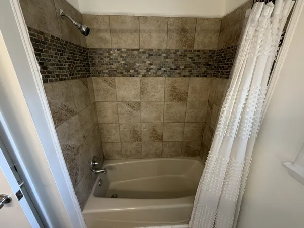 $1,850 | 943 Draughon Drive, Greenbrier, TN 37073