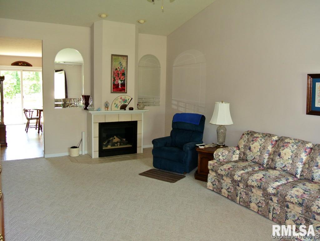 2811 Dryden Drive Springfield, IL 62711 - Photo 8 of 20