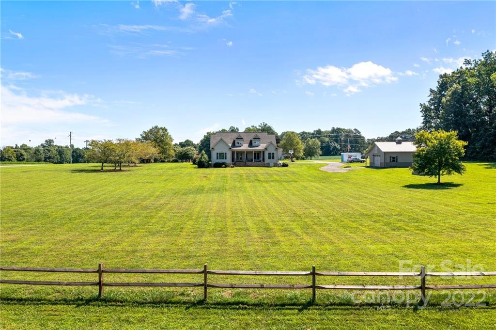 356 Greenhill Road Mocksville, NC 27028 - Photo 15 of 46 a view of an ocean
