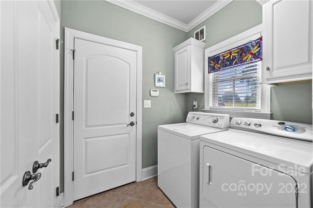 356 Greenhill Road Mocksville, NC 27028 - Photo 39 of 46 a utility room with dryer and washer
