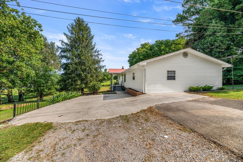 115 Virgil Crump Road Delano, TN 37325 - Photo 3 of 30 Gallery Image 3