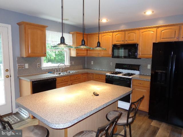 173 Stanford Road Hagerstown, MD 21742 - Photo 2 of 21 Kitchen with all appliances