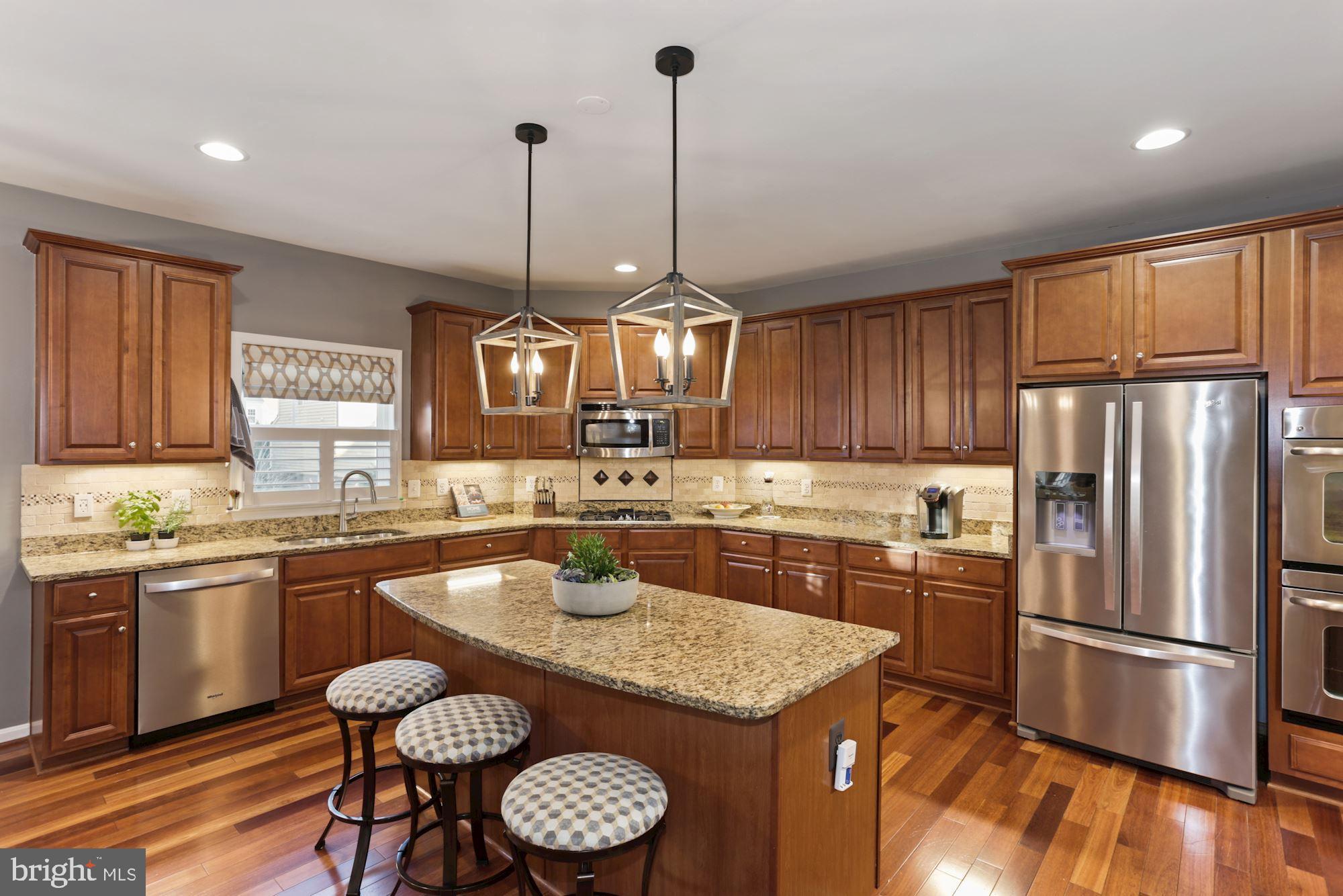 23372 Minerva Drive Brambleton, VA 20148 - Photo 12 of 52 Stainless Applicances, new refridgerator