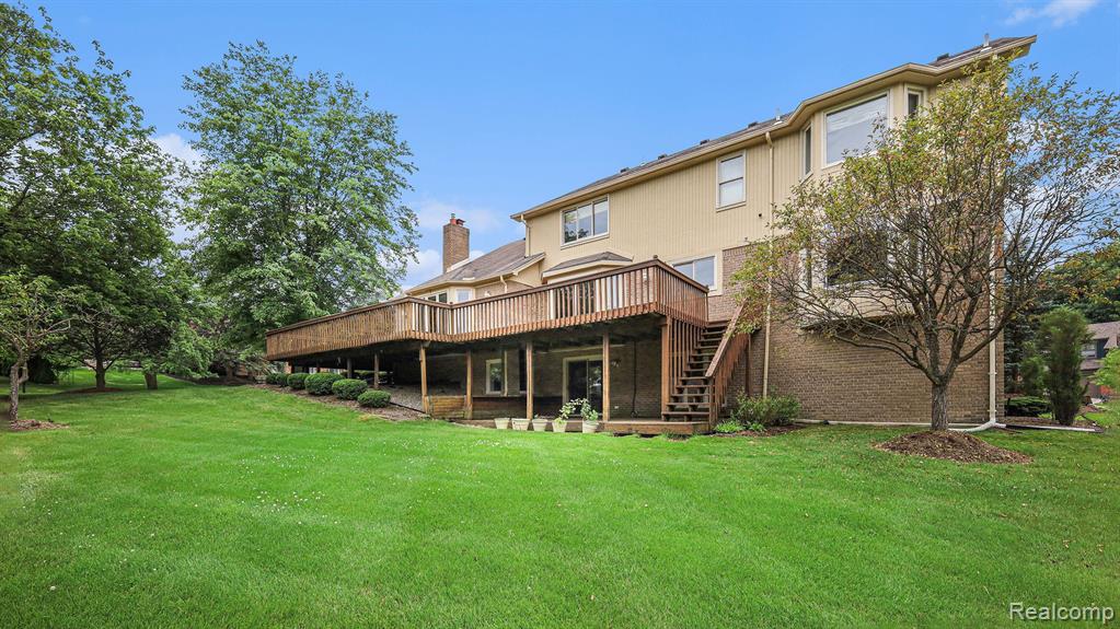 926 Stanford Circle Rochester Hills, MI 48309 - Photo 34 of 46