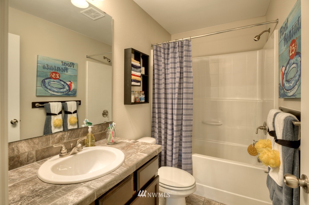 16907 1st Avenue West, Unit 17 Bothell, WA 98012 - Photo 12 of 17 Gallery Image 12