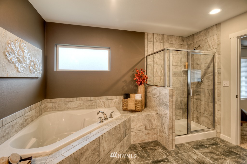 16907 1st Avenue West, Unit 17 Bothell, WA 98012 - Photo 8 of 17 Gallery Image 8