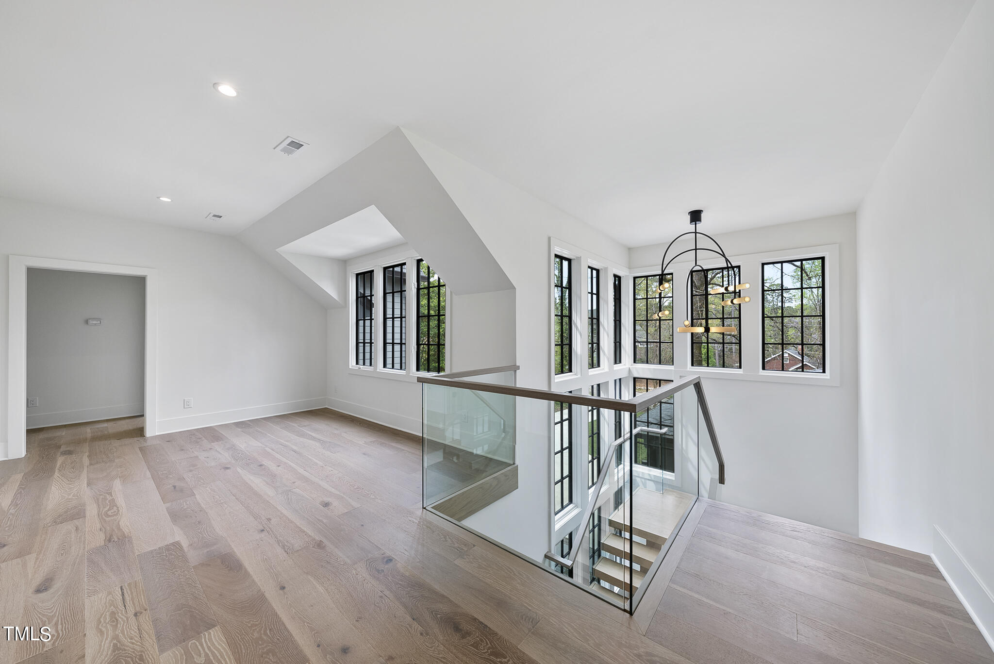 1406 Duplin Road Raleigh, NC 27607 - Photo 25 of 44 DSC07238