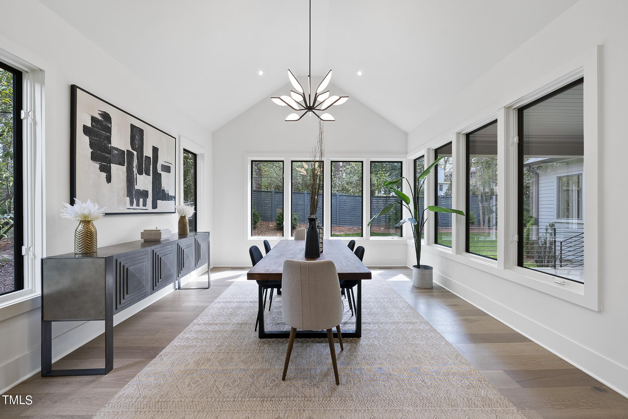 1406 Duplin Road Raleigh, NC 27607 - Photo 8 of 44 DSC07344