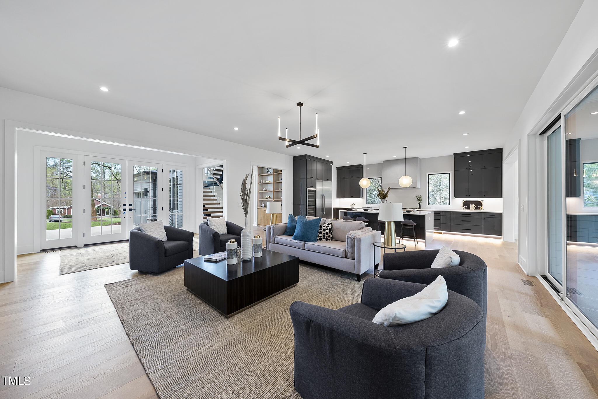 1406 Duplin Road Raleigh, NC 27607 - Photo 10 of 44 DSC07308