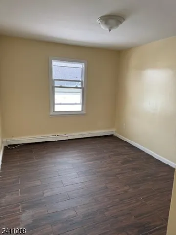 $2,500 | 337 Bond Street, Elizabeth Port, NJ 07206