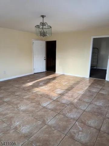 $2,500 | 337 Bond Street, Elizabeth Port, NJ 07206