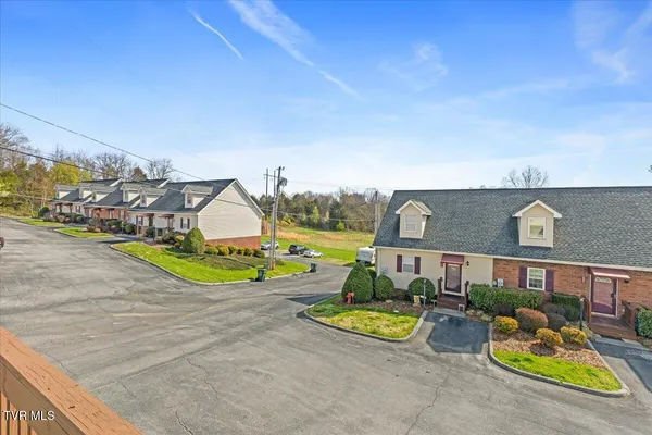 $215,000 | 400 Hallbrook Drive, Unit 17, Gray, TN 37615