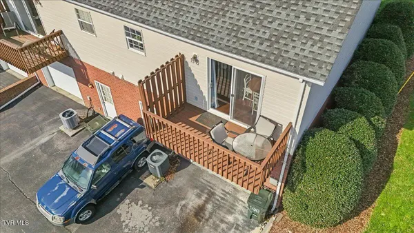 $215,000 | 400 Hallbrook Drive, Unit 17, Gray, TN 37615