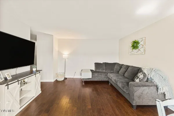 $215,000 | 400 Hallbrook Drive, Unit 17, Gray, TN 37615