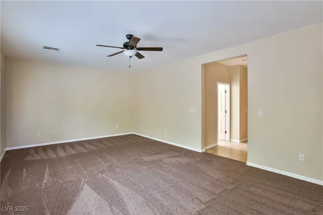 $2,400 | 2264 Laurel Heights Lane, Henderson, NV 89052