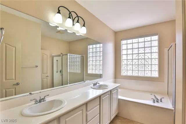 $2,400 | 2264 Laurel Heights Lane, Henderson, NV 89052