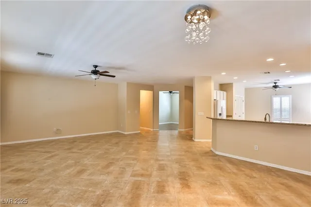 $2,400 | 2264 Laurel Heights Lane, Henderson, NV 89052