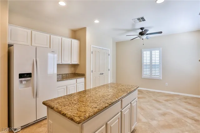 $2,400 | 2264 Laurel Heights Lane, Henderson, NV 89052