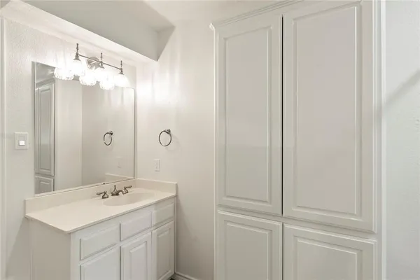 $1,050,000 | 1611 Emma Drive, Tool, TX 75143