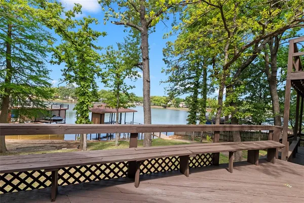 $1,050,000 | 1611 Emma Drive, Tool, TX 75143