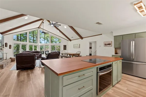 $1,050,000 | 1611 Emma Drive, Tool, TX 75143