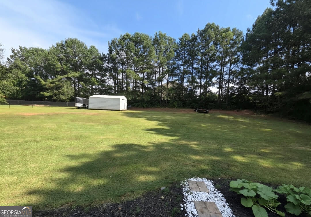 137 Meadow View Drive Jackson, GA 30233 - Photo 7 of 25 Gallery Image 7