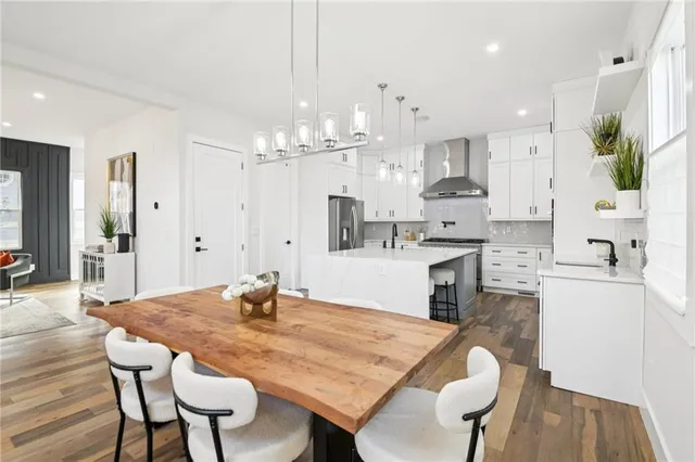 $795,000 | 2014 Cambridge Avenue, Atlanta, GA 30337