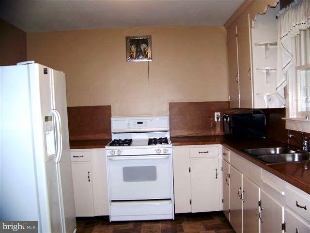 332 High Street Hanover, PA 17331 - Photo 3 of 29 Gallery Image 3