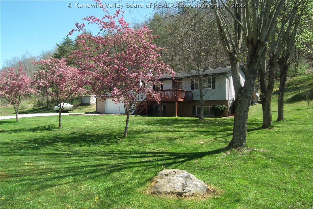 118 Streamview Drive Elkview, WV 25071 - Photo 2 of 10 Gallery Image 2