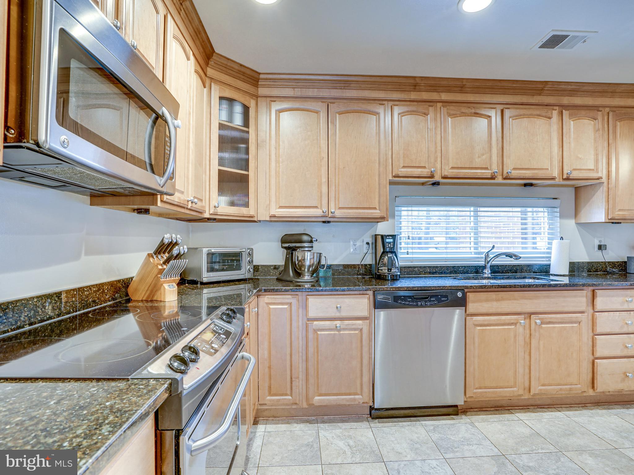 11752 Indian Ridge Road Reston, VA 20191 - Photo 13 of 47
