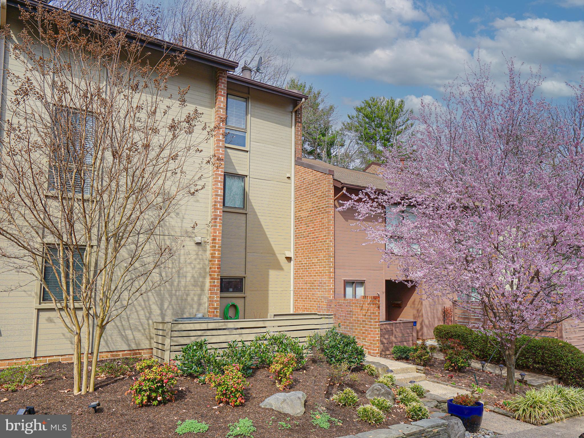 11752 Indian Ridge Road Reston, VA 20191 - Photo 2 of 47