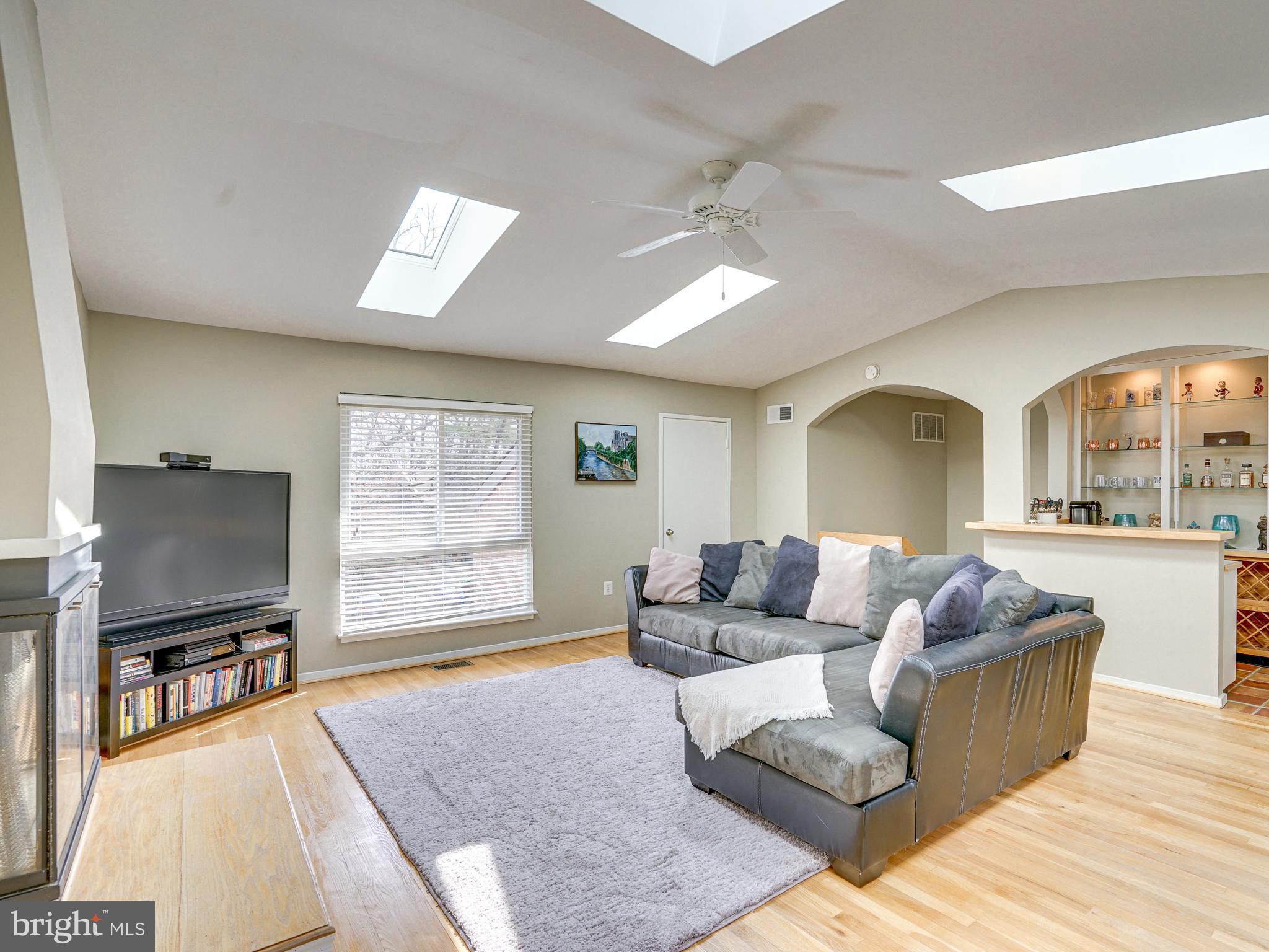 11752 Indian Ridge Road Reston, VA 20191 - Photo 37 of 47