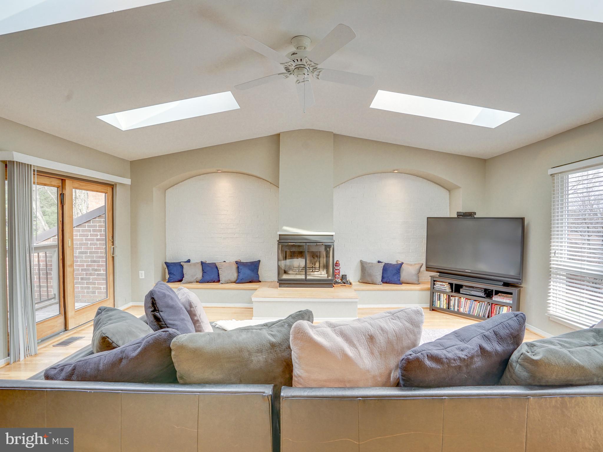 11752 Indian Ridge Road Reston, VA 20191 - Photo 42 of 47