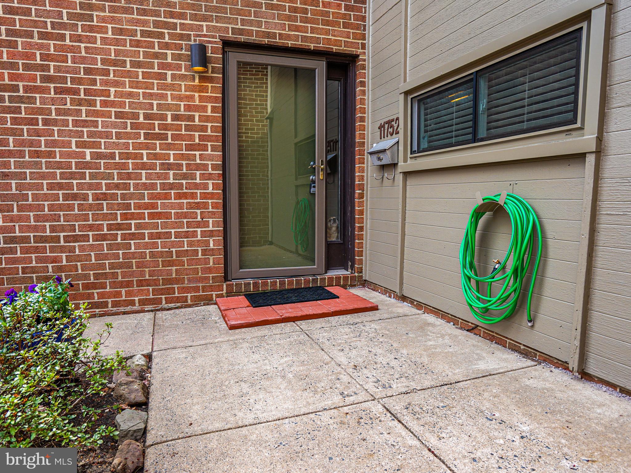 11752 Indian Ridge Road Reston, VA 20191 - Photo 5 of 47