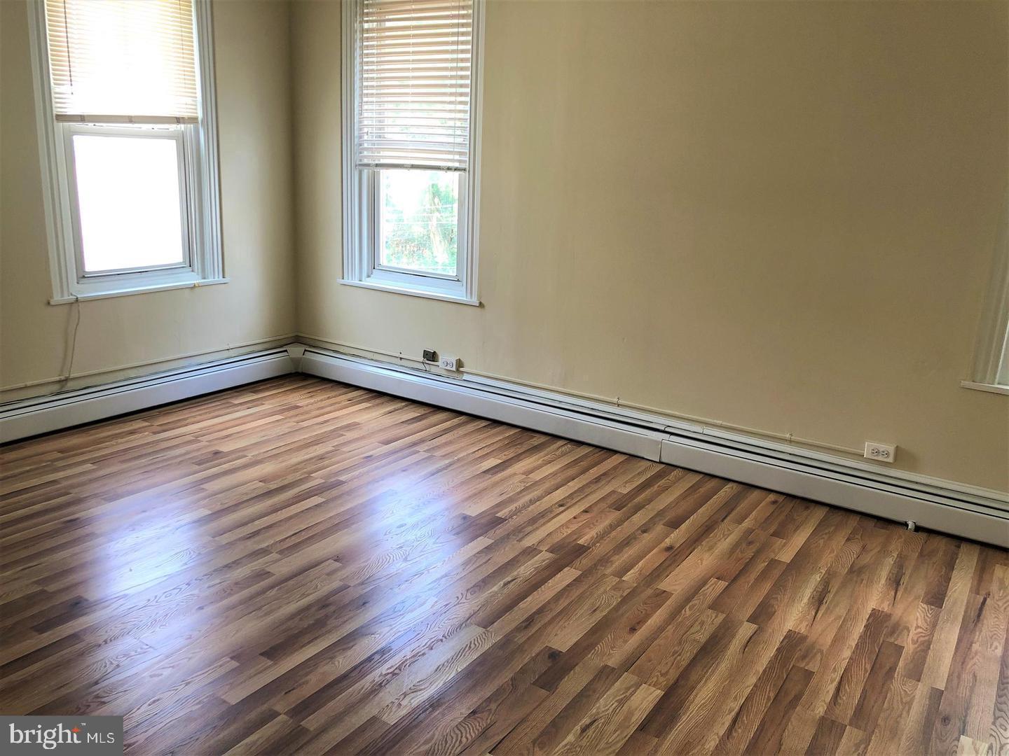 247 Green Lane Philadelphia, PA 19128 - Photo 6 of 19