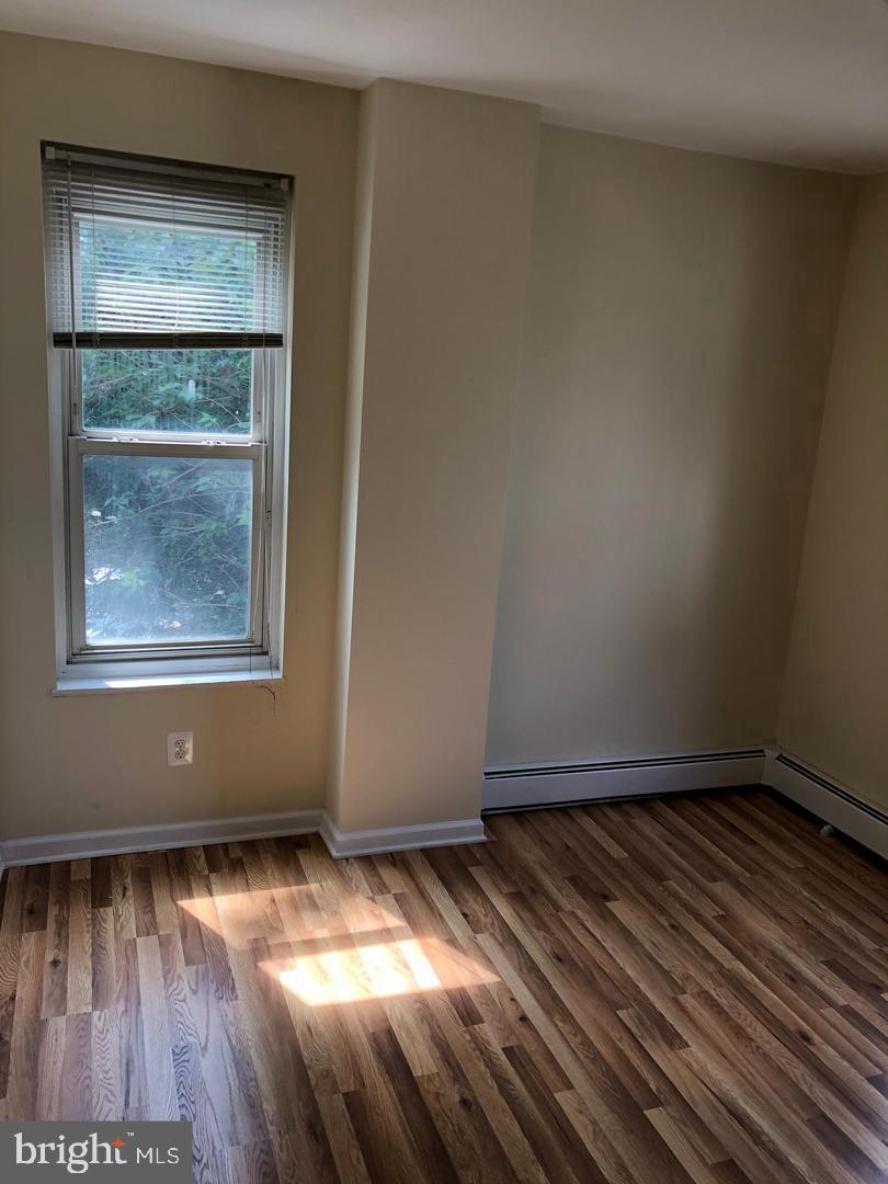 247 Green Lane Philadelphia, PA 19128 - Photo 7 of 19