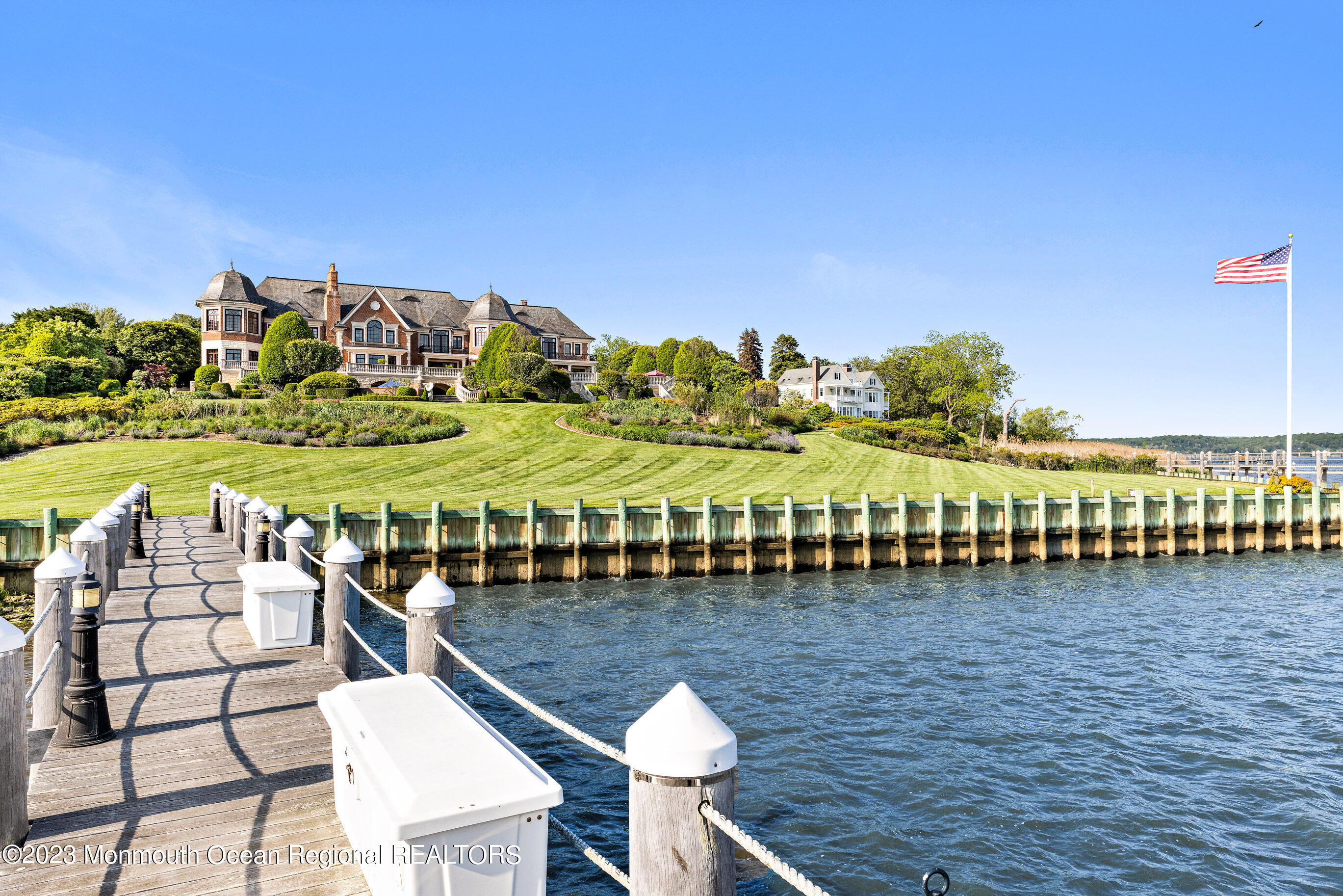 15 Sailors Way Red Bank, NJ 07701 - Photo 23 of 26 15SailorsOnline-155