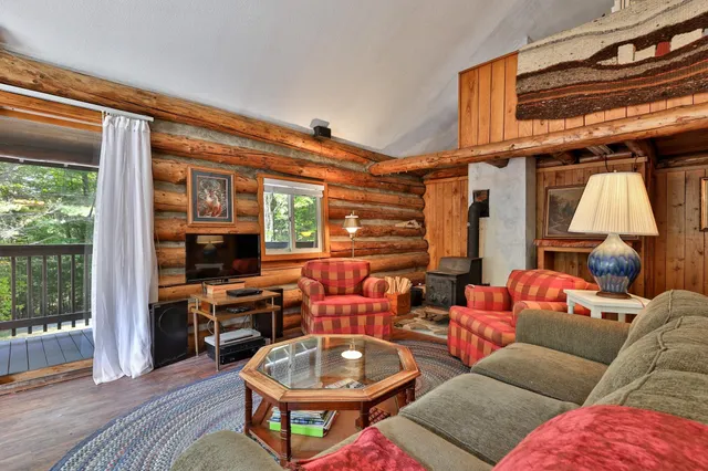 $425,000 | 1782 Blackmer Boulevard, Stockbridge, VT 05772