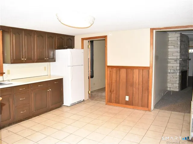 $1,400 | 105 North Washington Street, Plainville, CT 06062