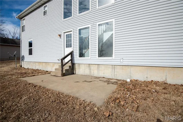 $224,900 | 913 Crestview Lane, Perryville, MO 63775