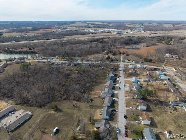 $224,900 | 913 Crestview Lane, Perryville, MO 63775