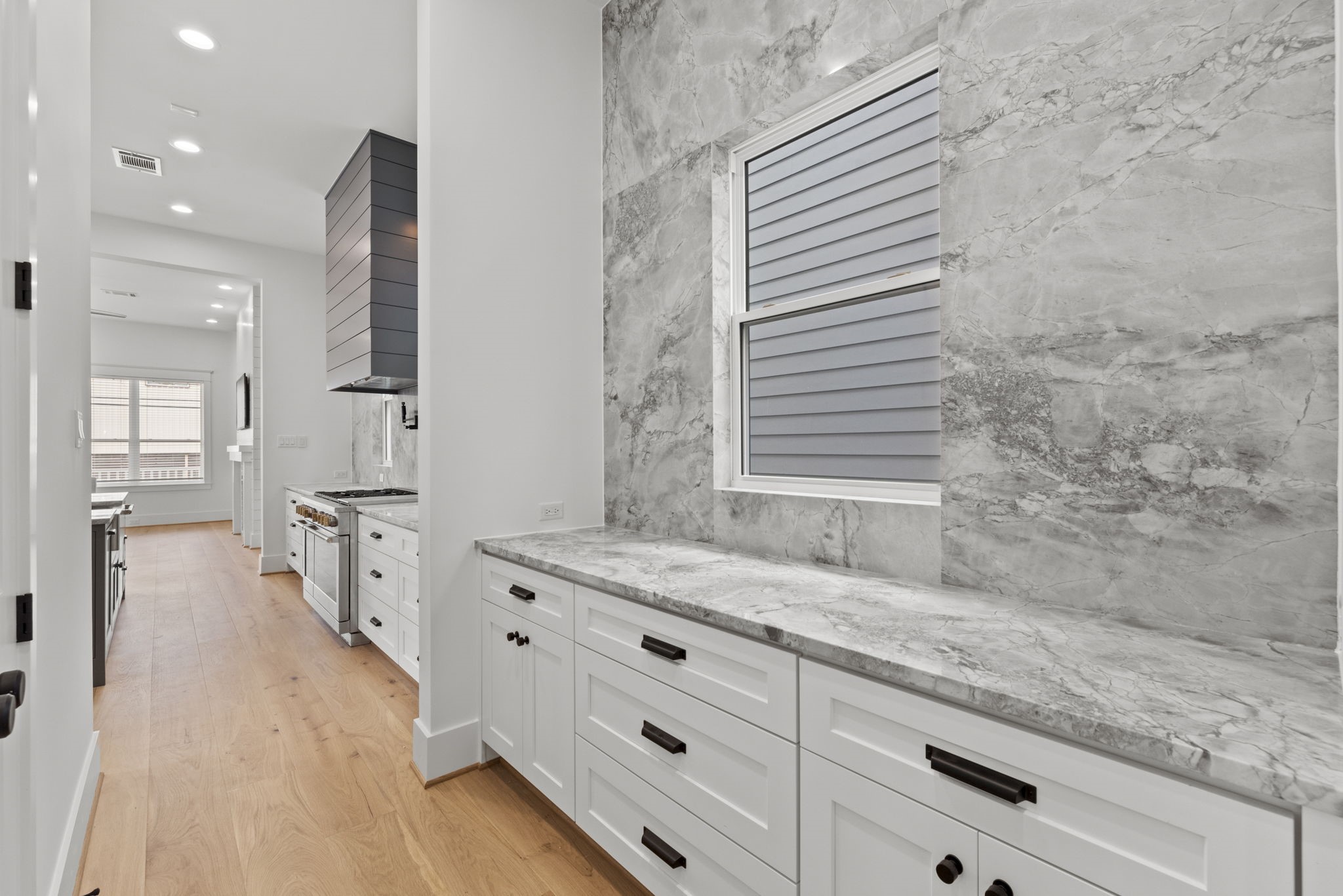 1315 Waverly Street Houston, TX 77008 - Photo 5 of 23