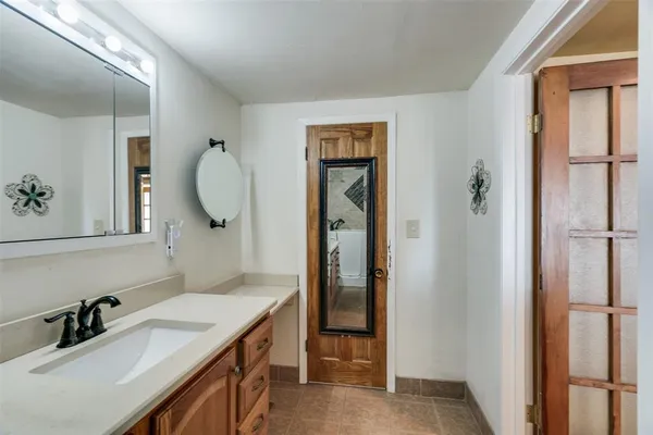 $585,000 | 530 Farm To Market Road 3003, Graham, TX 76450